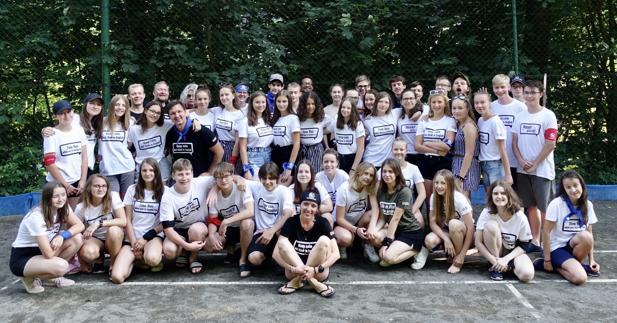 Studenti a lektoři Jazykovky Chmelíková